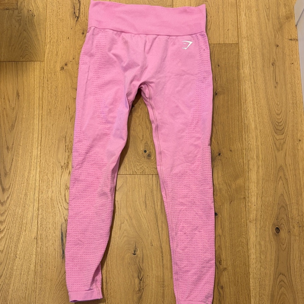 Gymshark Vibrant Pink woman’s workout  Leggings